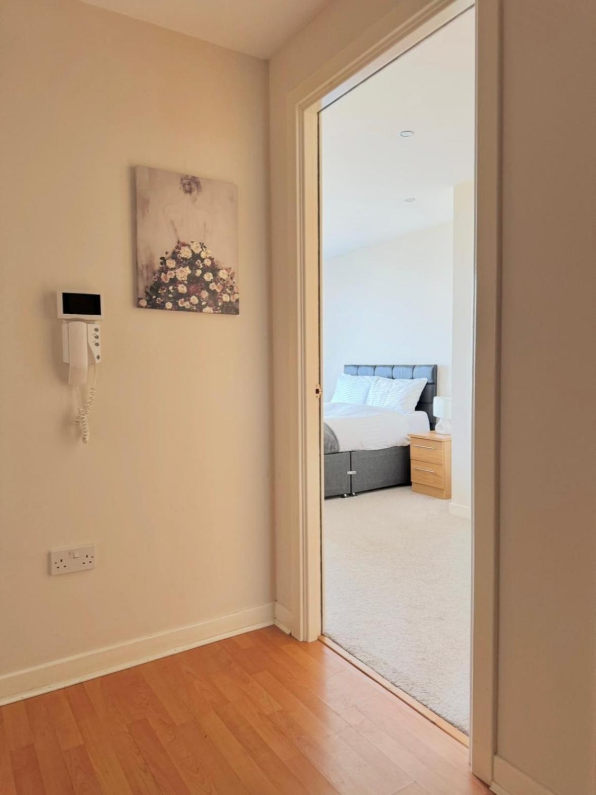 Modern Two Bedroom Apartments EDI Exterior foto